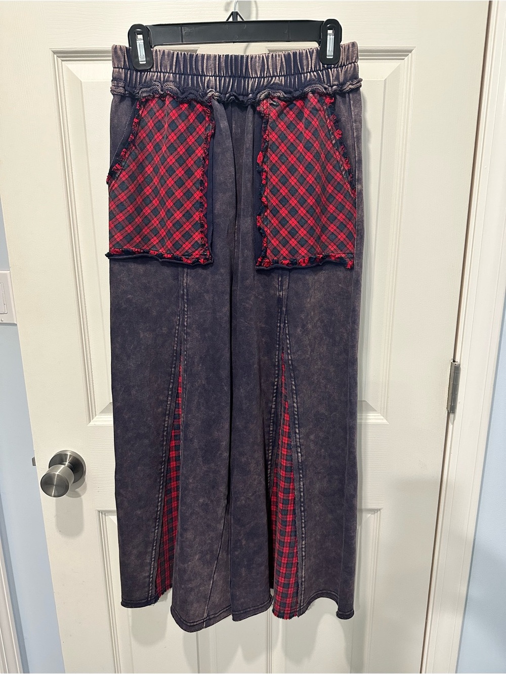 NWT🖤Sage + Fig Washed Wide Leg French Terry Plaid Pants Small